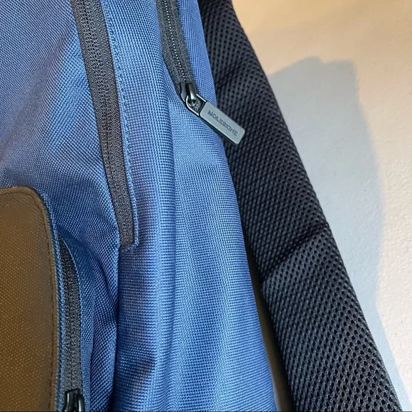 NWT Moleskine Nomad Navy/Black Backpack Medium - Picture 5 of 14